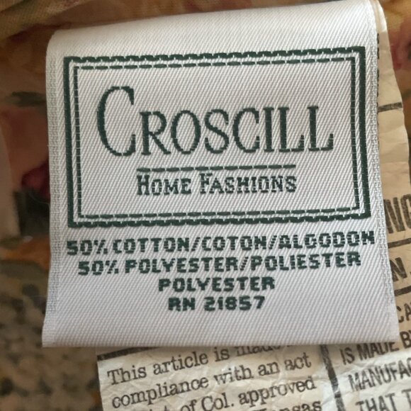 PAIR Std Quilted Floral Pillow Shams by Croscil - Pink Roses Violets Cottagecore - Picture 8 of 9